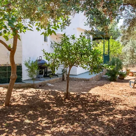 Vacation W Garden 10 Min To Sea In Villa *